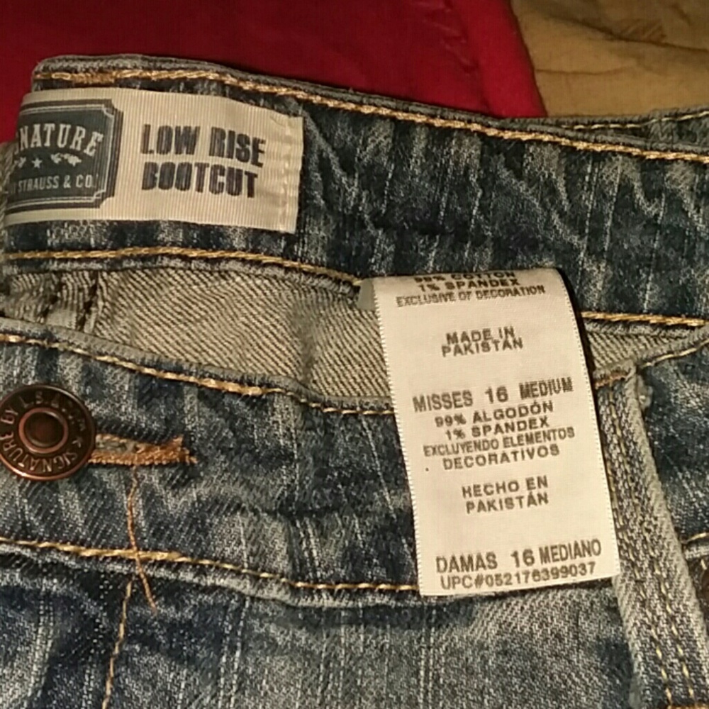 Vintage Levi's signature Levi's low-rise bootcut M